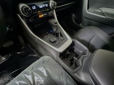 2023 Toyota RAV4 Hybrid - Photo 22