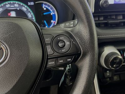 2023 Toyota RAV4 Hybrid - Photo 17
