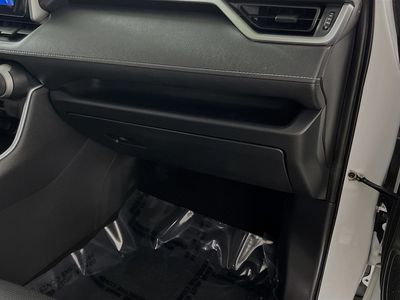 2023 Toyota RAV4 Hybrid - Photo 32