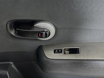 2012 Nissan Versa - Photo 25