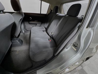 2012 Nissan Versa - Photo 22
