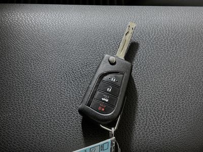2023 Toyota Camry - Photo 32
