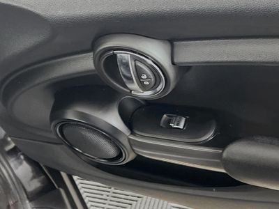 2019 MINI Cooper - Photo 29