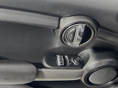2019 MINI Cooper - Photo 14