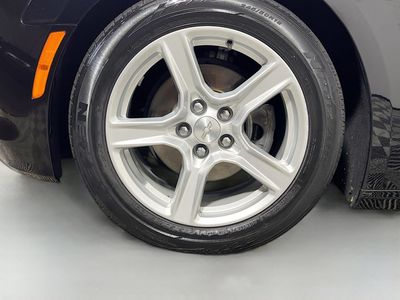 2023 Chevrolet Camaro - Photo 11
