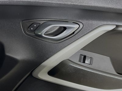 2023 Chevrolet Camaro - Photo 29