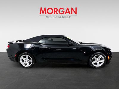 2023 Chevrolet Camaro - Photo 2