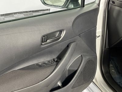2025 Toyota Corolla - Photo 14