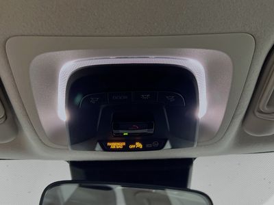 2025 Toyota Corolla - Photo 18