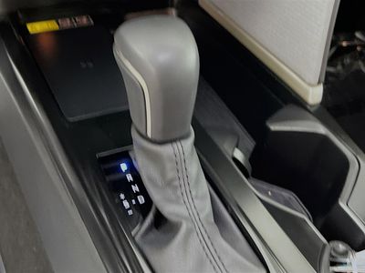 2025 Toyota Camry — photo 21 view