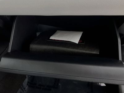 2025 Toyota Corolla - Photo 31