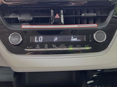 2025 Toyota Corolla - Photo 22