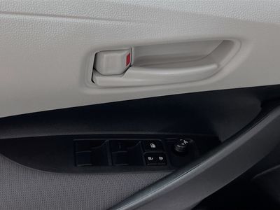 2025 Toyota Corolla - Photo 14