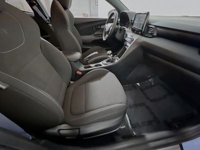 2019 Hyundai Veloster - Photo 28
