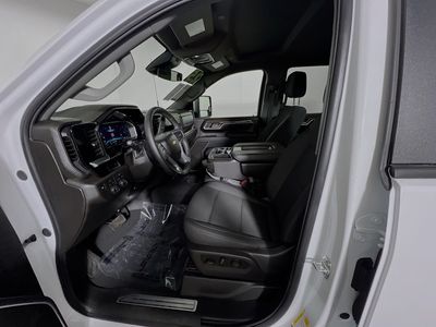 2025 Chevrolet Silverado 2500HD - Photo 11