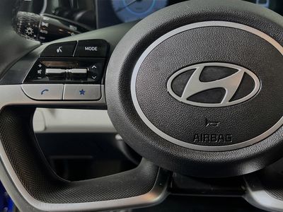 2025 Hyundai Elantra - Photo 16