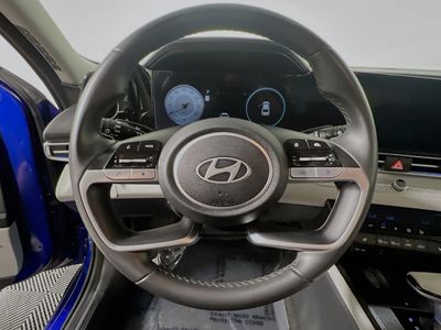 2025 Hyundai Elantra - Photo 15