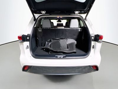 2023 Toyota Highlander — photo 31 view
