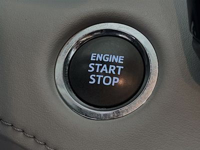 2023 Toyota Highlander — photo 20 view