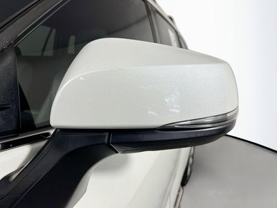 2023 Toyota Highlander — photo 10 view