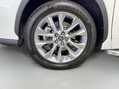 2023 Toyota Highlander — photo 11 view