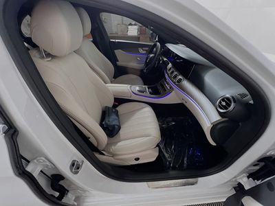 2022 Mercedes-Benz E-Class - Photo 28