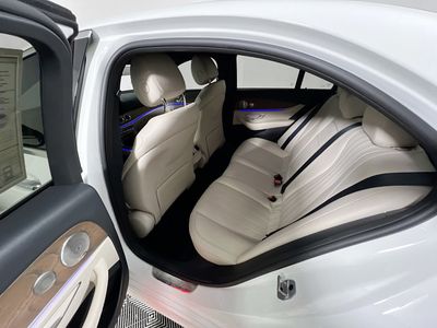 2022 Mercedes-Benz E-Class - Photo 26