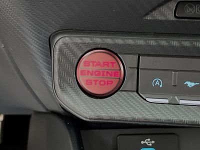 2024 Ford Mustang - Photo 20