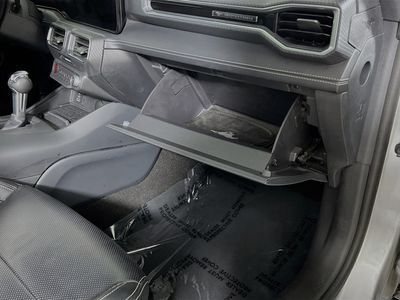 2024 Ford Mustang - Photo 32