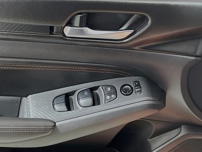 2020 Nissan Altima - Photo 14