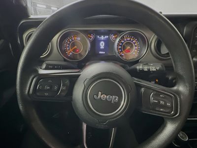 2021 Jeep Wrangler - Photo 15