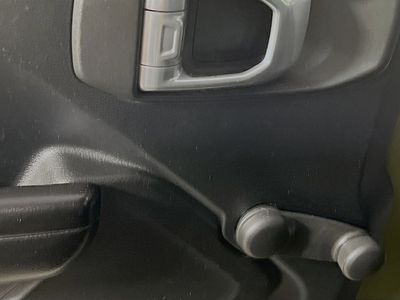 2021 Jeep Wrangler - Photo 14