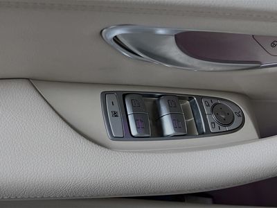 2017 Mercedes-Benz E-Class - Photo 14
