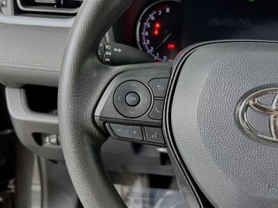 2024 Toyota RAV4 - Photo 16