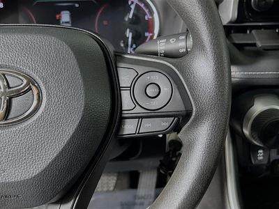 2024 Toyota RAV4 - Photo 17