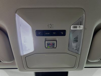 2024 Toyota RAV4 - Photo 18