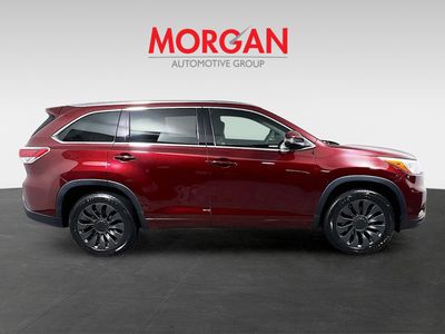 2016 Toyota Highlander - Photo 2