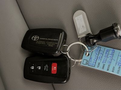 2023 Toyota Highlander - Photo 33