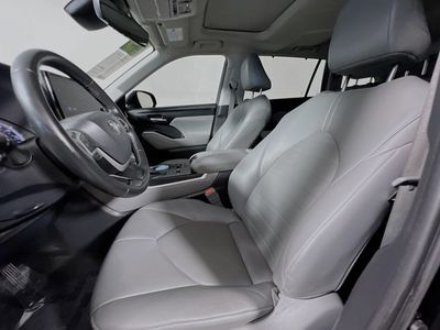 2023 Toyota Highlander - Photo 12