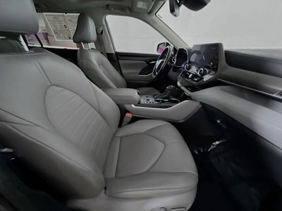 2023 Toyota Highlander - Photo 28