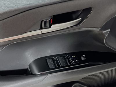 2025 Toyota Camry - Photo 14