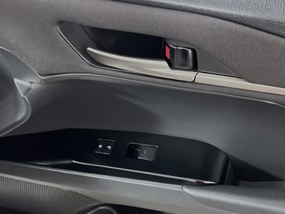 2025 Toyota Camry - Photo 29