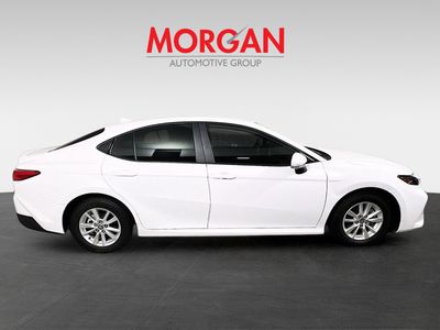 2025 Toyota Camry - Photo 2