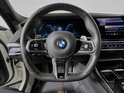 2025 BMW 7 Series - Photo 15