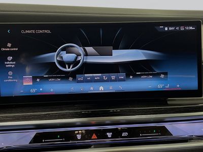 2025 BMW 7 Series - Photo 23