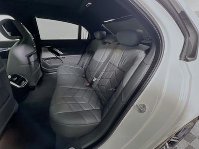 2025 BMW 7 Series - Photo 26