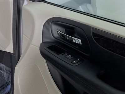 2016 Dodge Grand Caravan - Photo 28