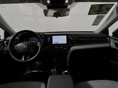 2025 Toyota Camry - Photo 27