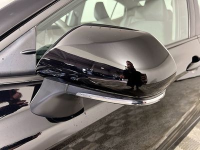 2025 Toyota Camry - Photo 10