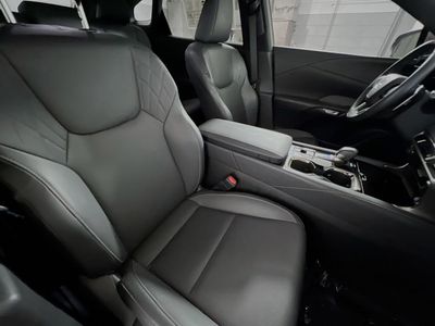 2024 Lexus RX - Photo 28